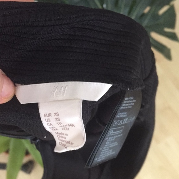 H&M - Picture 3 of 3